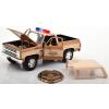 Stranger Things Hopper's Chevy Blazer with police badge 1:24 in doos (Jada Toys Metals die cast)