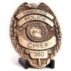 Stranger Things Hopper's Chevy Blazer with police badge 1:24 in doos (Jada Toys Metals die cast)