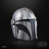 Star Wars the Mandalorian electronic life size helmet the Black Series in doos